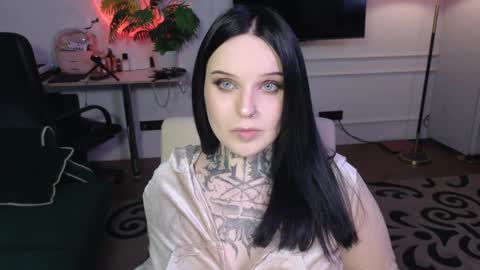 online every day between 10am-23pm online show from 05-17-26, 07:39
