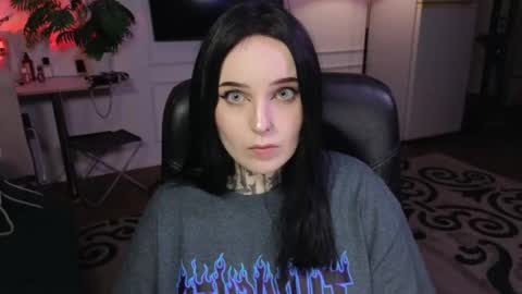 online every day between 10am-23pm online show from 05-20-26, 06:03