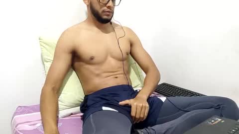 Torres online show from 03-12-25, 01:58