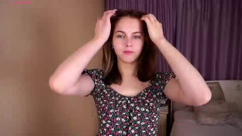 Snapshot of audiedelorbe chatting on 10-25-25, 05:37 Jolyn online show from 10-25-25, 05:37
