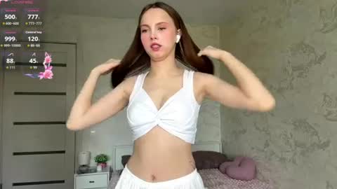 Jolyn online show from 06-17-26, 09:01