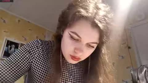 Snapshot of audiestgermain chatting on 02-03-26, 12:32 Katrin online show from 02-03-26, 12:32