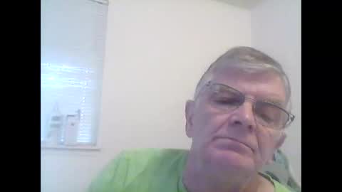 Snapshot of audiseattle123 chatting on 11-04-25, 07:24 audiseattle123 online show from 11-04-25, 07:24