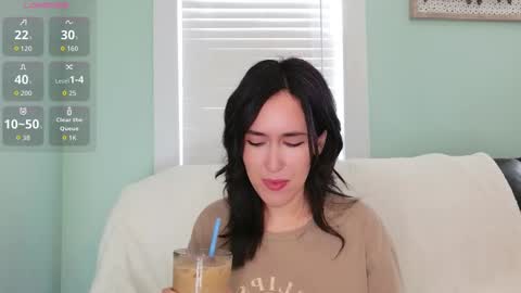 Snapshot of audradeer chatting on 10-02-25, 01:29 audradeer online show from 10-02-25, 01:29