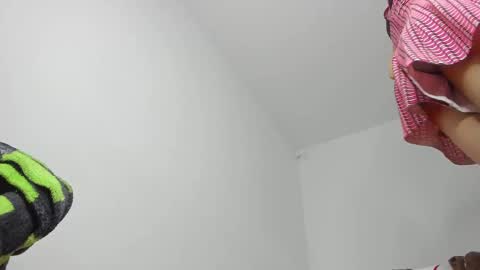 Audrey online show from 12-03-24, 03:44