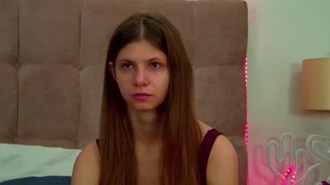 Snapshot of audreybarlow chatting on 10-21-25, 06:25 Audrey online show from 10-21-25, 06:25