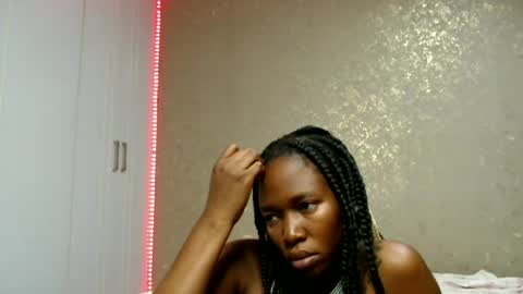 Auleria online show from 06-14-26, 02:24