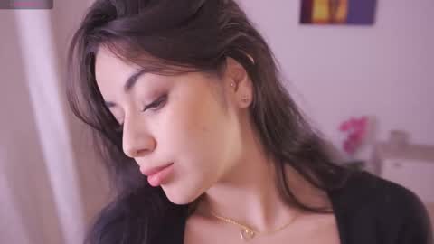        . online show from 09-26-25, 10:47