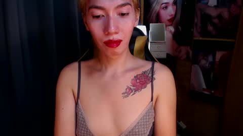 Miss awra online show from 01-11-25, 05:52