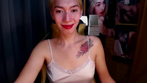 Miss awra online show from 01-12-25, 05:24