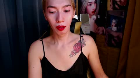 Miss awra online show from 02-18-25, 05:09