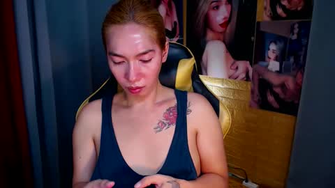 Snapshot of aurakharisma_xx chatting on 10-04-25, 05:27 Miss awra online show from 10-04-25, 05:27