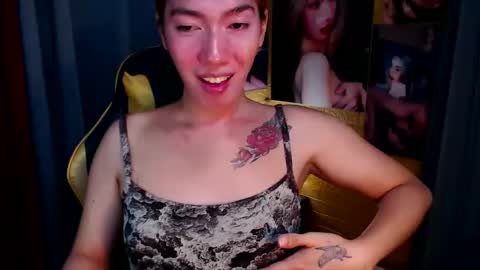 Snapshot of aurakharisma_xx chatting on 11-04-25, 03:16 Miss awra online show from 11-04-25, 03:16