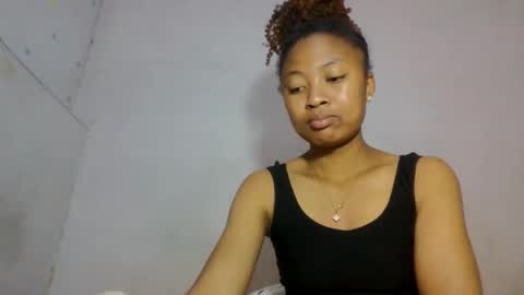 Snapshot of aurelie08 chatting on 06-03-26, 08:17 aurelie08 online show from 06-03-26, 08:17