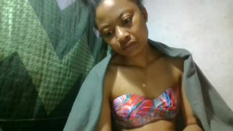 Snapshot of aurelie08 chatting on 06-22-26, 02:13 aurelie08 online show from 06-22-26, 02:13