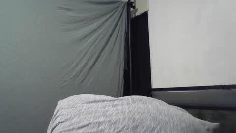 Snapshot of aurelius95 chatting on 11-08-25, 05:40 Markiss online show from 11-08-25, 05:40