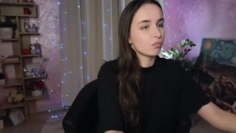 Snapshot of aurora_aksness chatting on 12-03-24, 02:38 Aurora online show from 12-03-24, 02:38