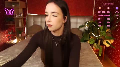 Snapshot of aurora_aksness chatting on 02-02-25, 05:37 Aurora online show from 02-02-25, 05:37