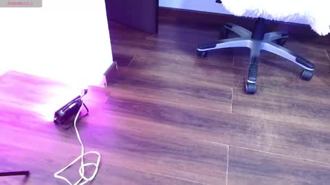 Aurora online show from 09-17-25, 08:54