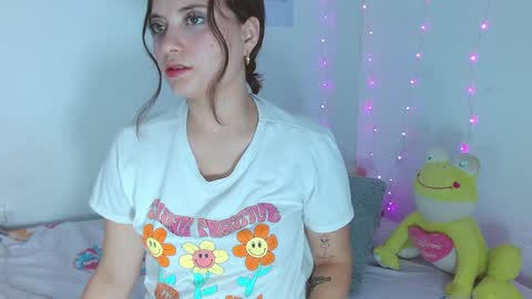 aurora_lenovic online show from 01-24-25, 04:06