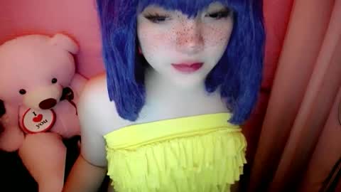 Snapshot of aurora_more chatting on 05-11-26, 12:33 cute online show from 05-11-26, 12:33