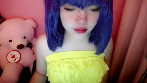 Snapshot of aurora_more chatting on 05-15-26, 10:06 cute online show from 05-15-26, 10:06
