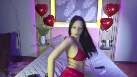 Snapshot of aurora_radiance chatting on 02-14-25, 10:38 Serena online show from 02-14-25, 10:38