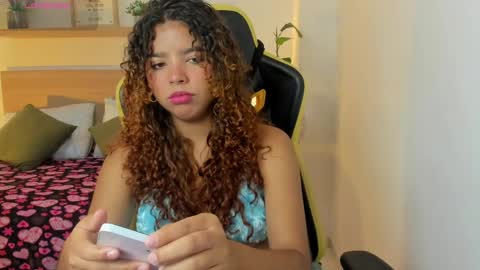 aurora_rodriguez online show from 09-11-25, 12:27