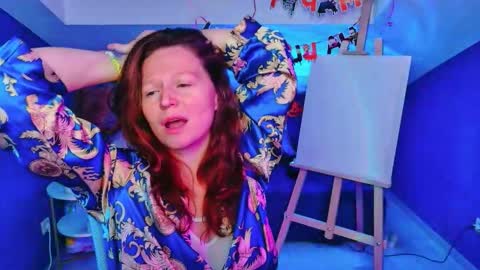 auroraborealis__ online show from 10-22-25, 06:57