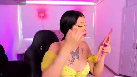 Aurora Diaz online show from 10-04-25, 08:51