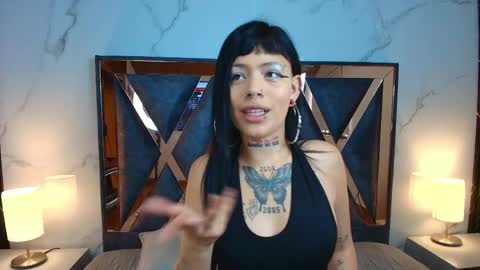 Aurora Diaz online show from 05-04-26, 11:39