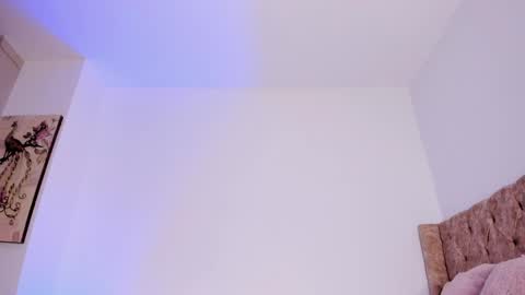 Snapshot of auroradurand chatting on 04-15-26, 09:37 ... ... online show from 04-15-26, 09:37