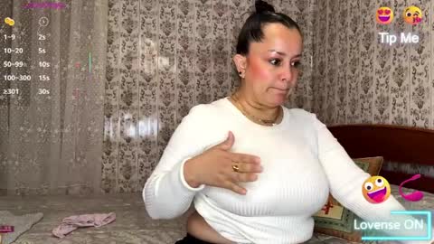 Snapshot of auroraghanima777 chatting on 04-25-26, 11:24 AURORA online show from 04-25-26, 11:24