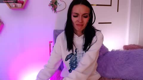 Snapshot of aurorahans chatting on 03-11-26, 04:18 aurorahans online show from 03-11-26, 04:18