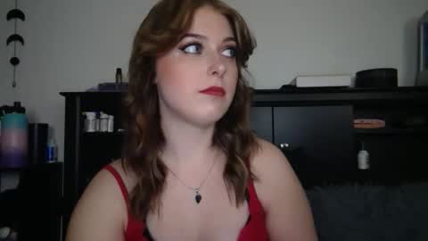 auroralightz1 online show from 11-14-25, 11:46