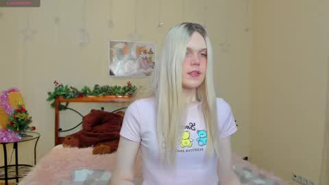 Aurora online show from 12-19-24, 02:12