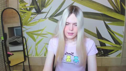 Aurora online show from 12-26-24, 10:59