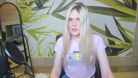 Aurora online show from 12-26-24, 02:37