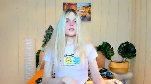 Aurora online show from 01-25-25, 04:03