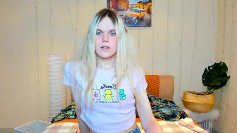 Aurora online show from 01-27-25, 12:33