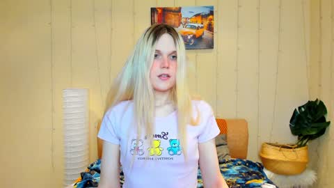 Aurora online show from 02-01-25, 04:00