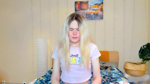 Aurora online show from 03-09-25, 05:49