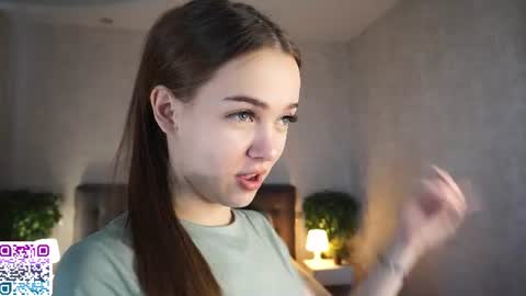 Snapshot of auroralowen chatting on 07-01-26, 05:42 Aurora online show from 07-01-26, 05:42