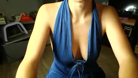 AuroraMaybeRose online show from 10-06-25, 02:31