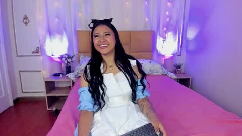 Snapshot of auroramontclair chatting on 10-29-25, 11:56 Aurora online show from 10-29-25, 11:56