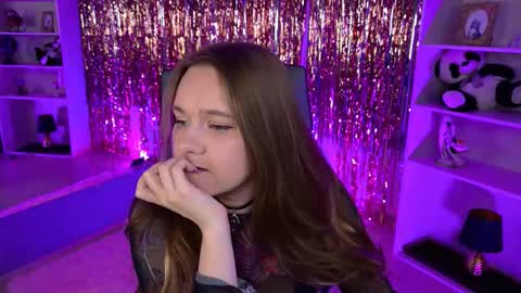 Aurora online show from 03-25-26, 05:41