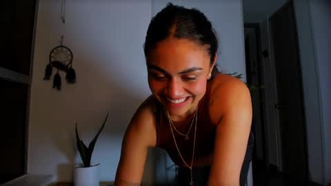 Aurora Ponce online show from 10-10-25, 11:15