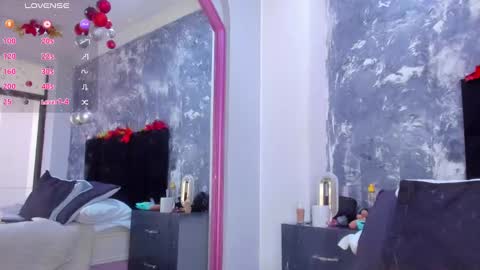 Aurora Rojas online show from 01-05-25, 08:10