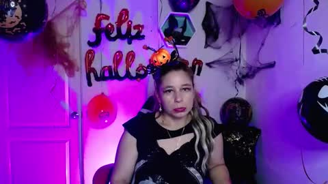 Aurora Rojas online show from 10-21-25, 02:34