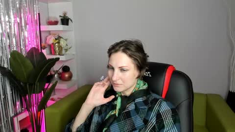 Snapshot of aurorascript chatting on 01-29-25, 10:53 Aurora online show from 01-29-25, 10:53